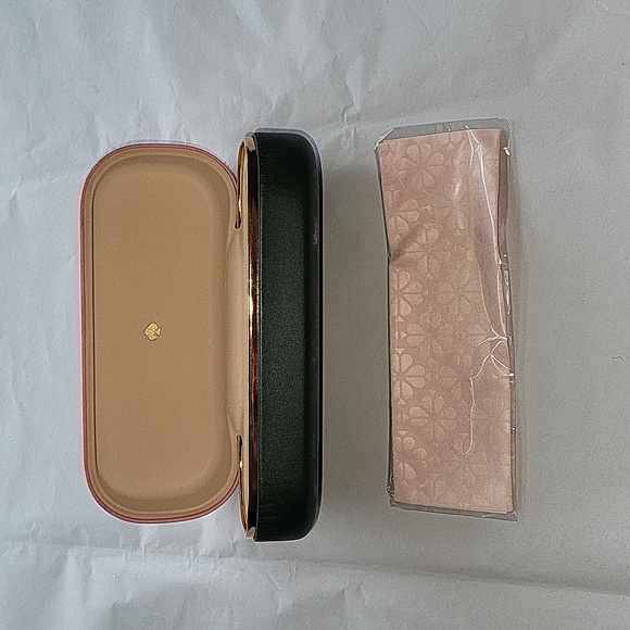 Kate Spade Sunglass case - Picture 5 of 5